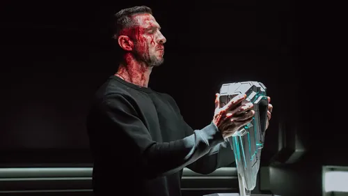 《光环》第一季剧照，展示未来感的军事科幻场景