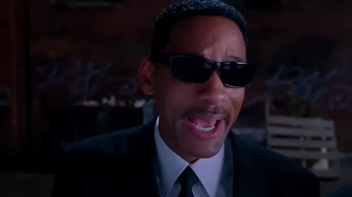 威尔·史密斯在电影《黑衣人》中的经典场景