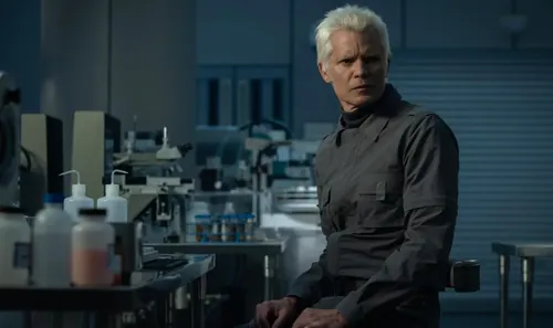 《Alien：地球》剧组工作人员在拍摄现场