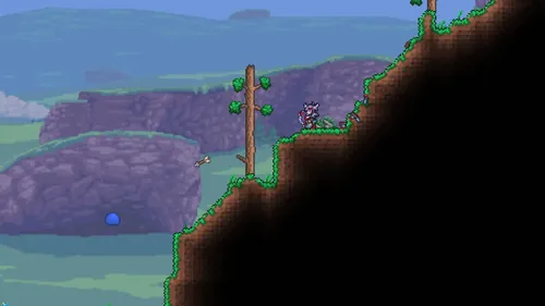 《泰拉瑞亚》远程武器展示图，展示多款强力弓箭