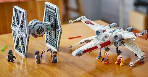 乐高积木套装促销海报